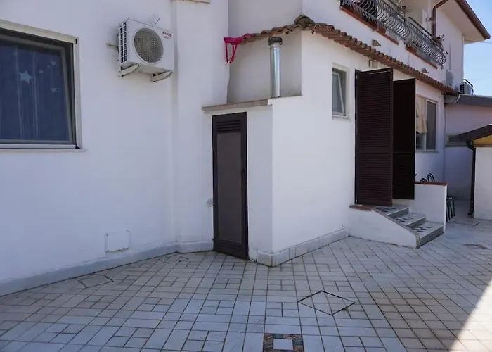 Villa 7 posti a 3 minuti dal mare - Villa Carbone